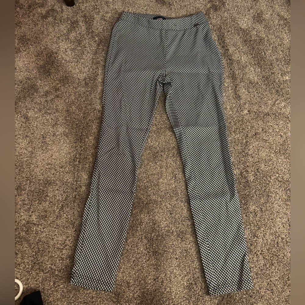Tommy Hilfiger Houndstooth Black and White High Rise Ankle Pants (6)